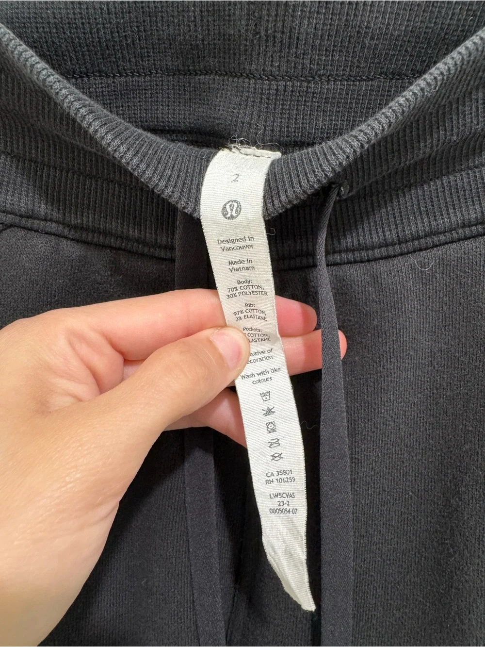 Lululemon Scuba Jogger Black Size 2